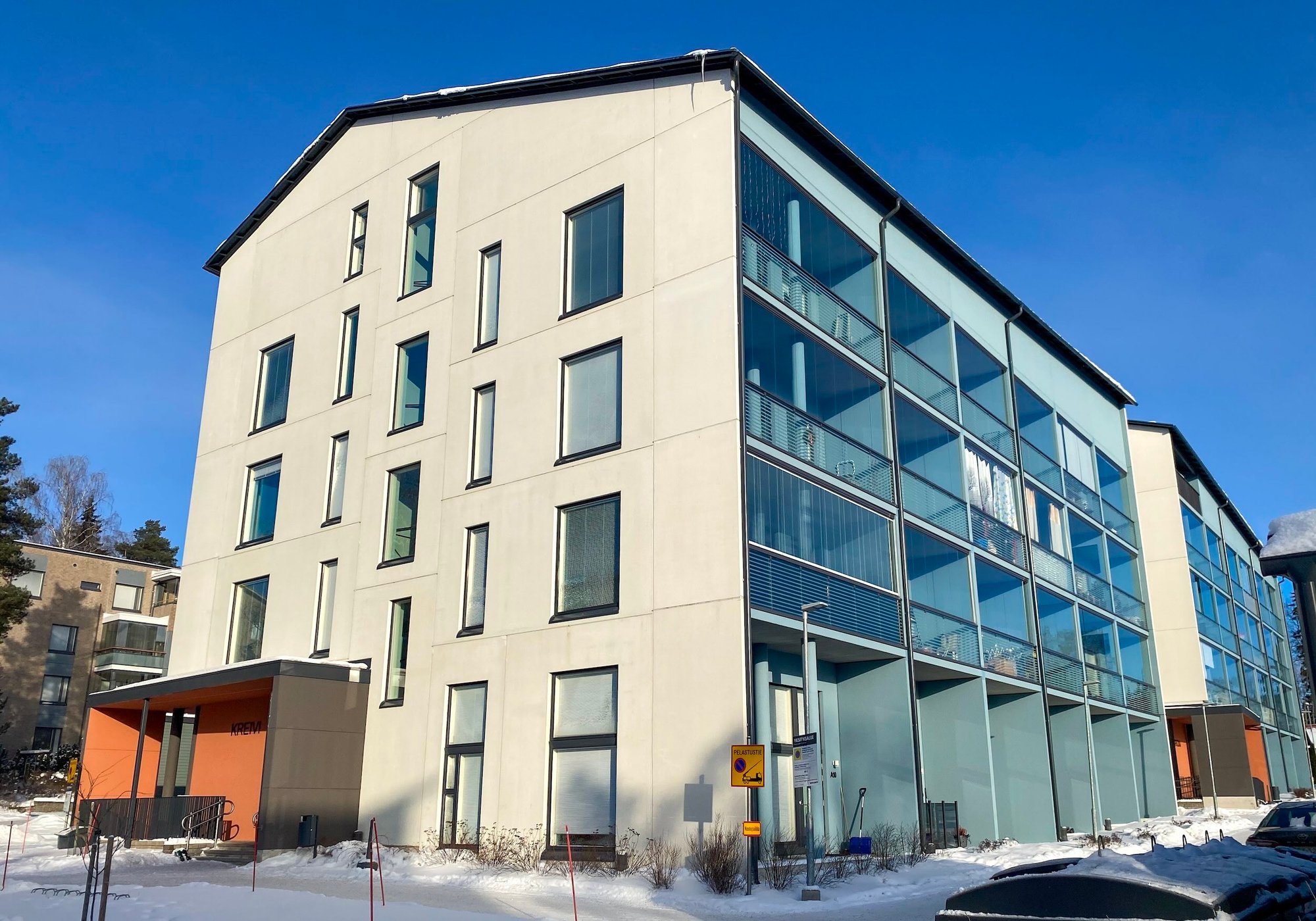 As Oy Järvenpään Paroni ja As Oy Järvenpään Kreivi